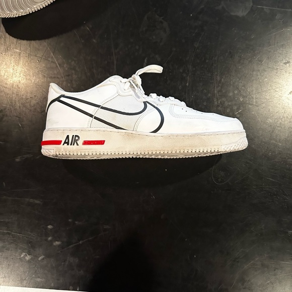 Nike Air Force 1 React White Black Red - Picture 6 of 10